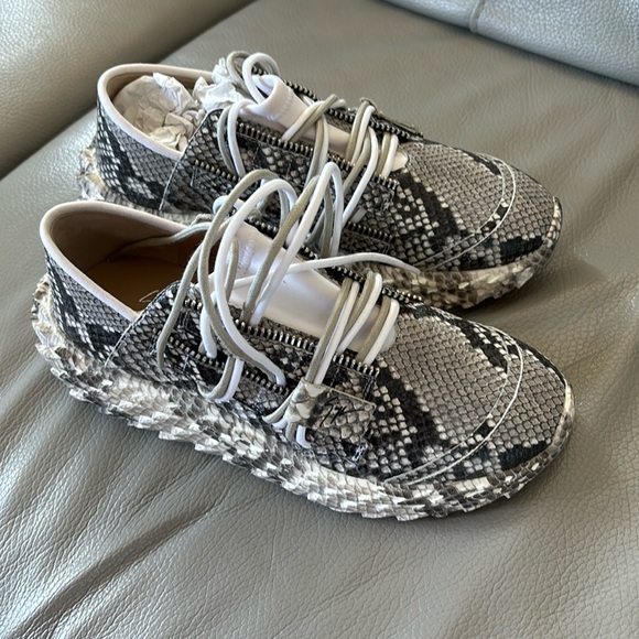 Giuseppe Zanotti Sneakers - Picture 1 of 5